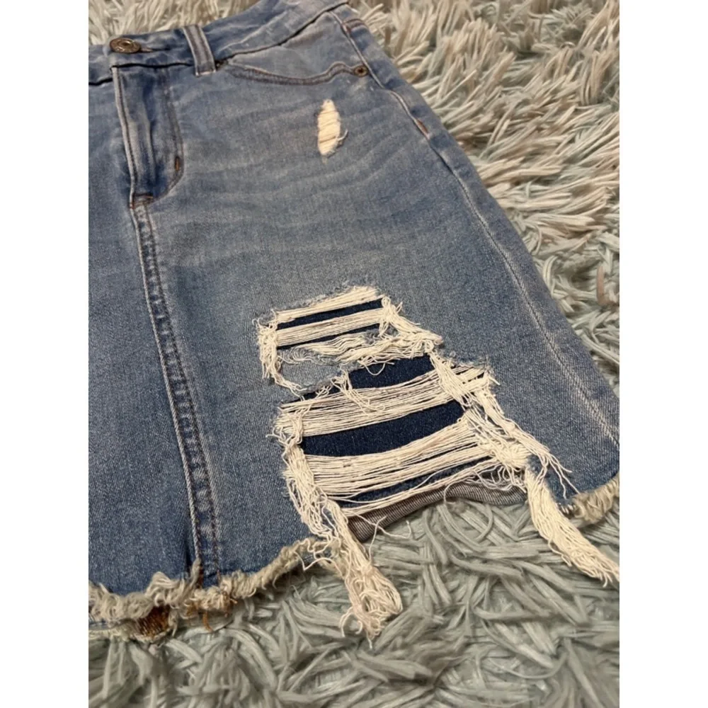Curvy High Rise Mini Skirt